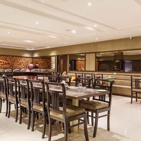 Hotel Rajwara Palace Jodhpur Джодхпур Екстер'єр фото